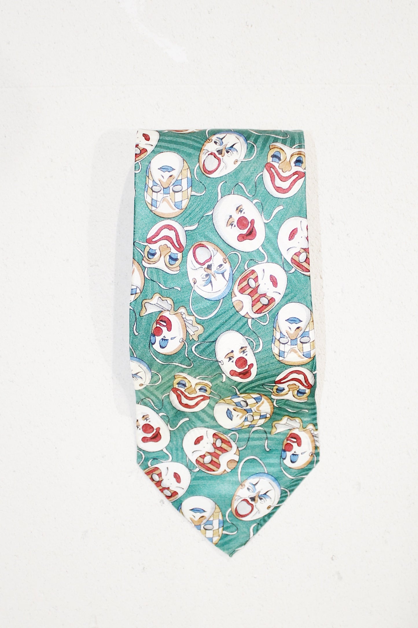 Clow Graphic Tie