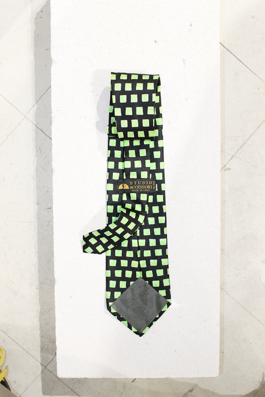 GEOMETRIC SILK TIE