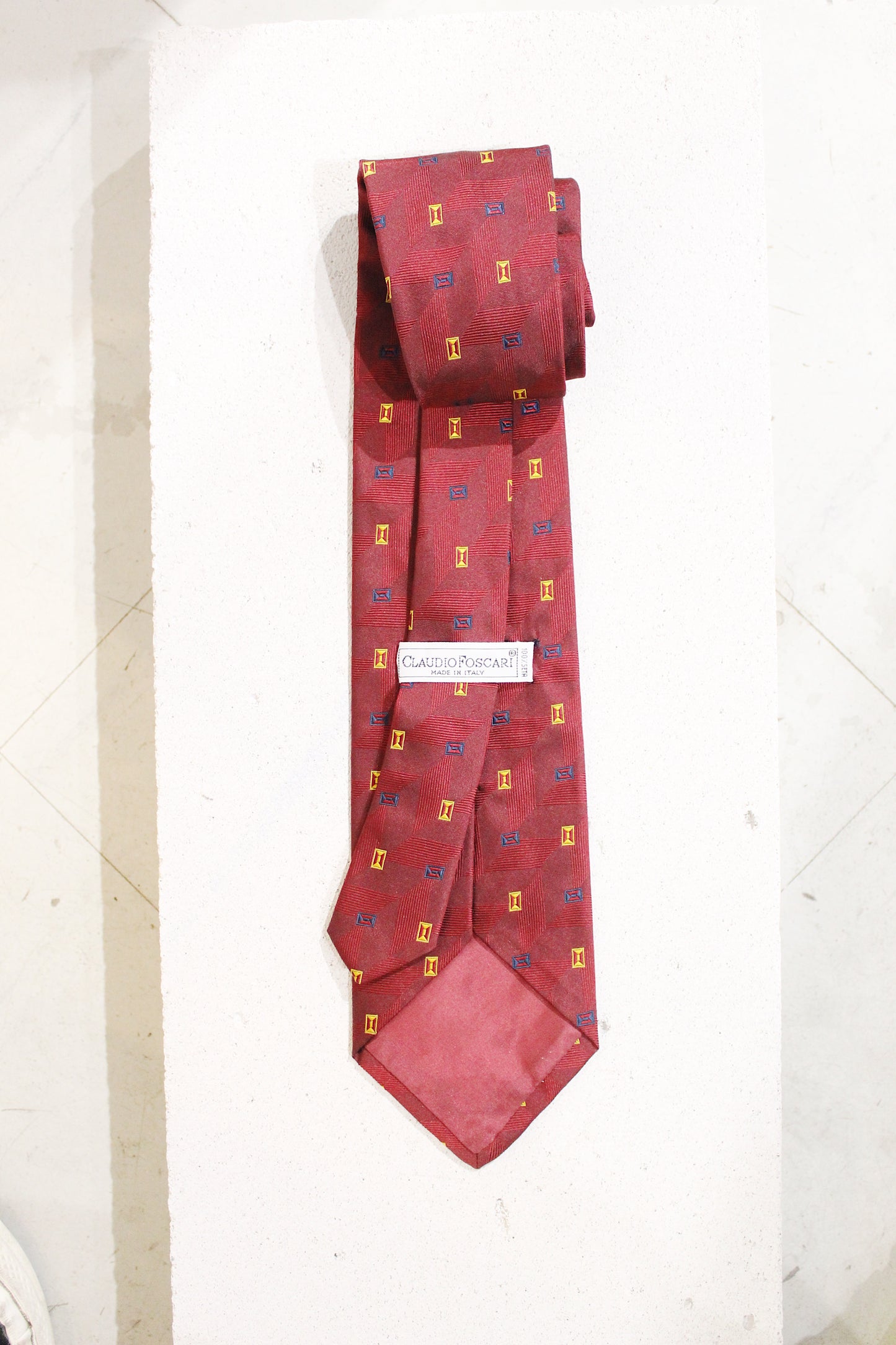 GEOMETRIC SILK TIE