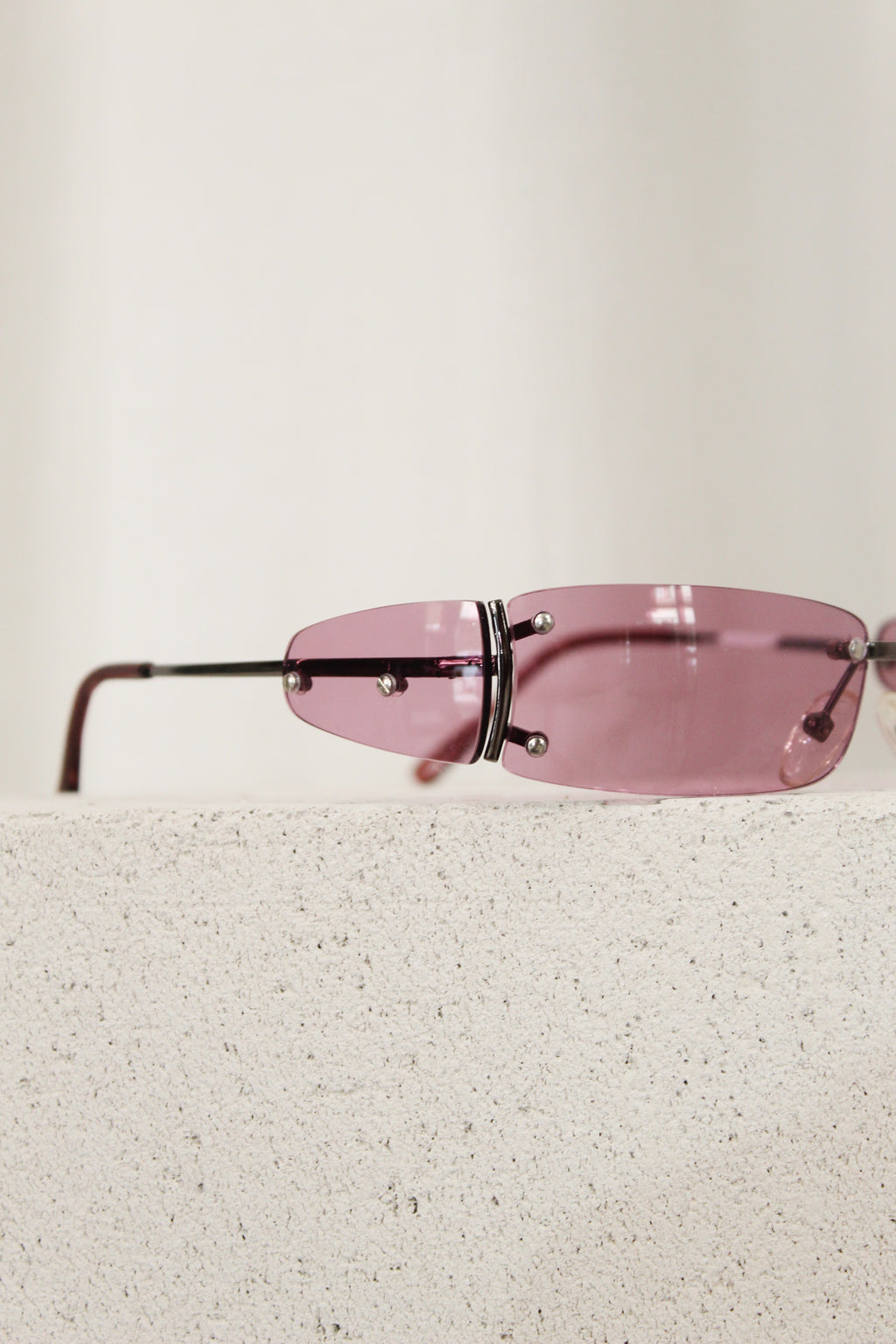 1990's Pink Side Sunnies