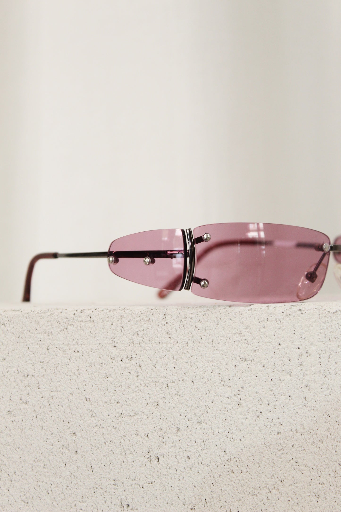 1990's Pink Side Sunnies