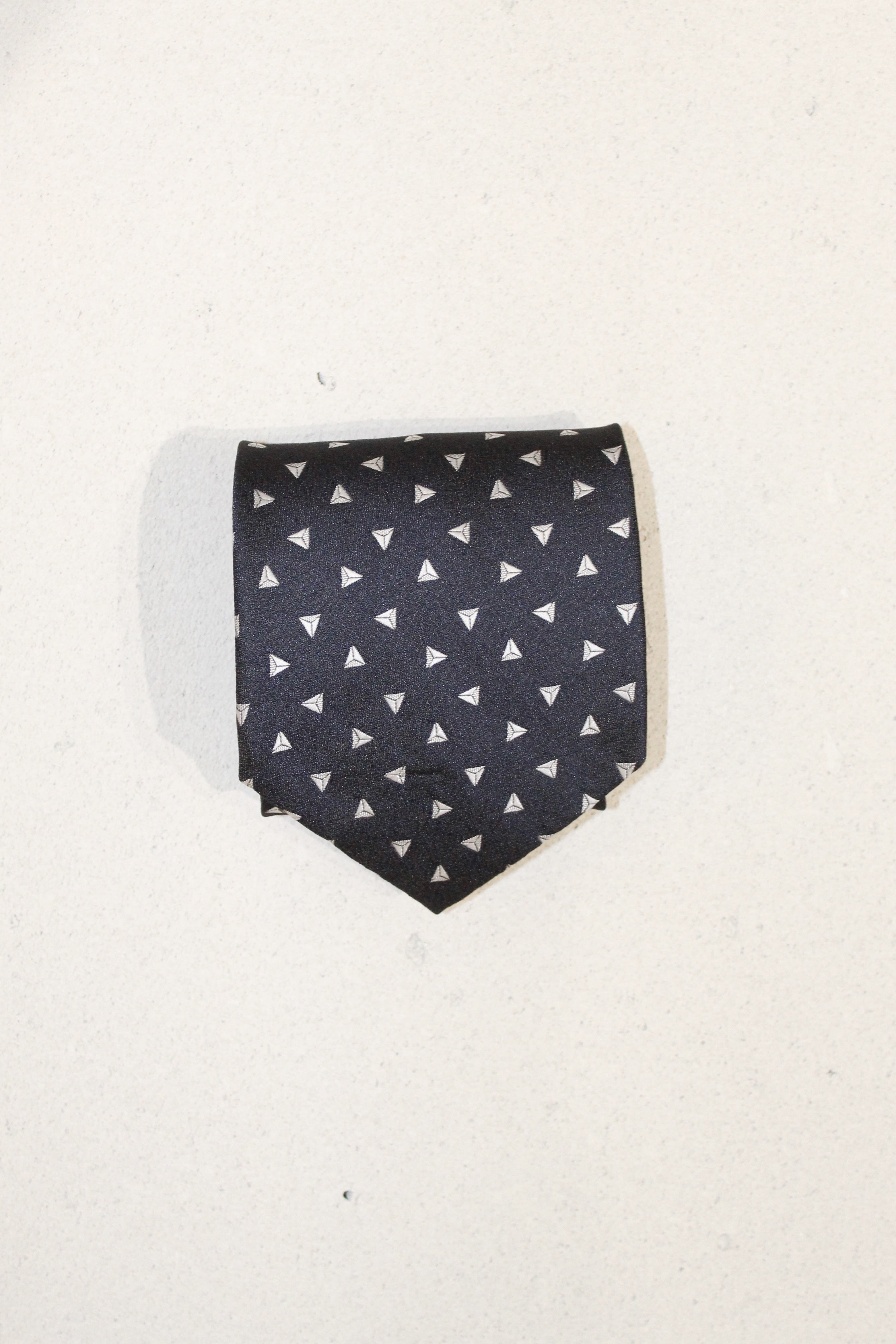 GEOMETRIC SILK TIE