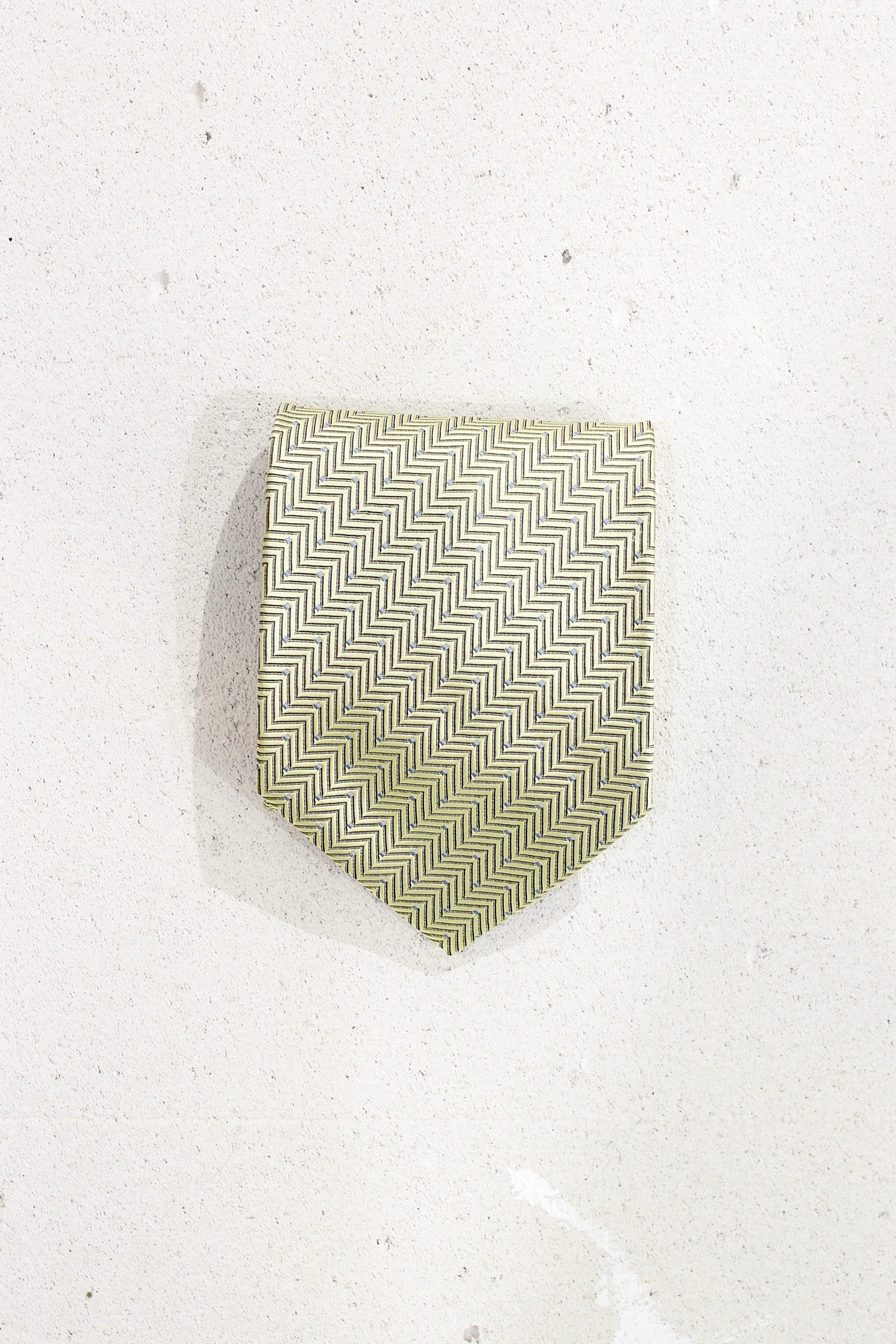 GEOMETRIC SILK TIE