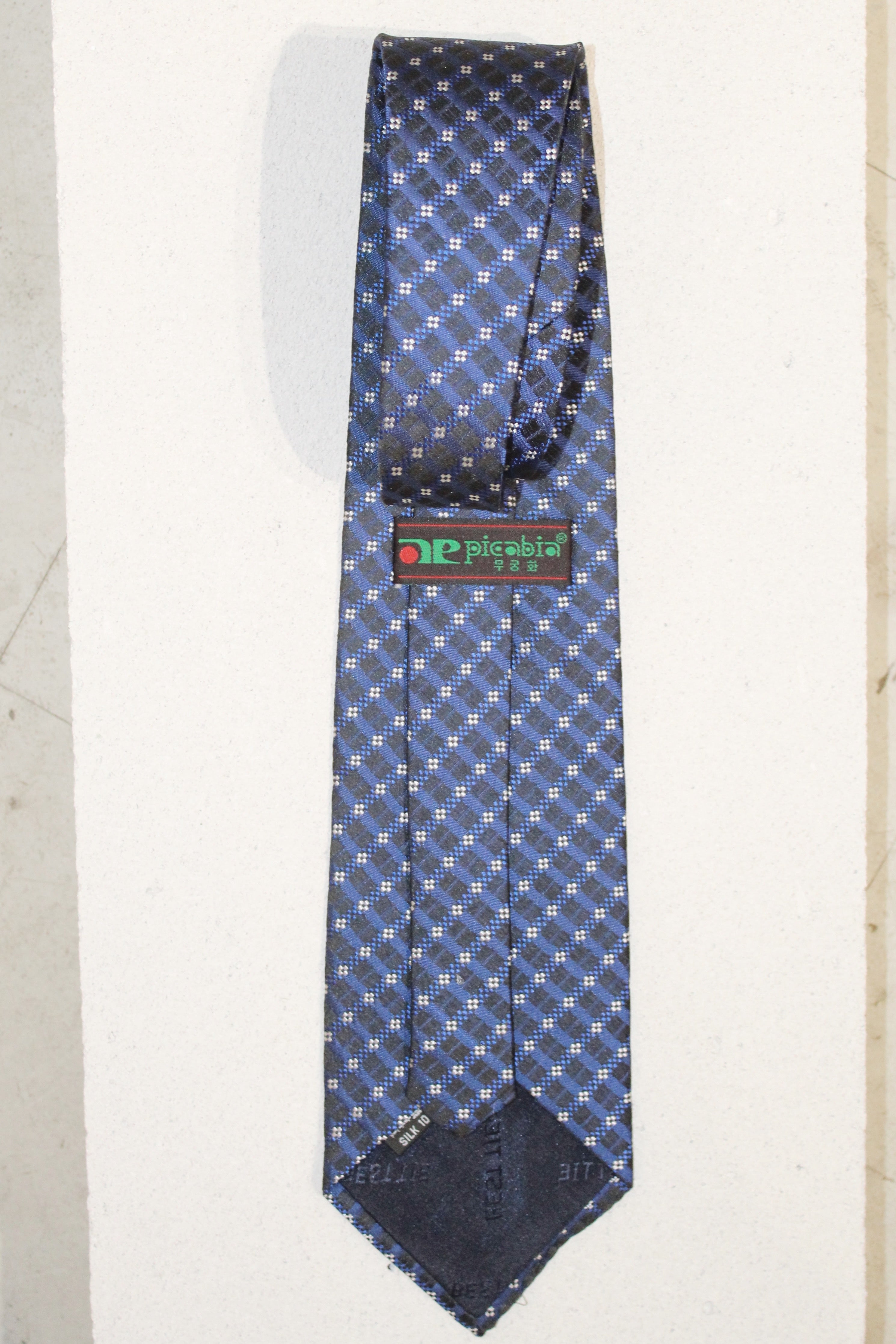 GEOMETRIC SILK TIE