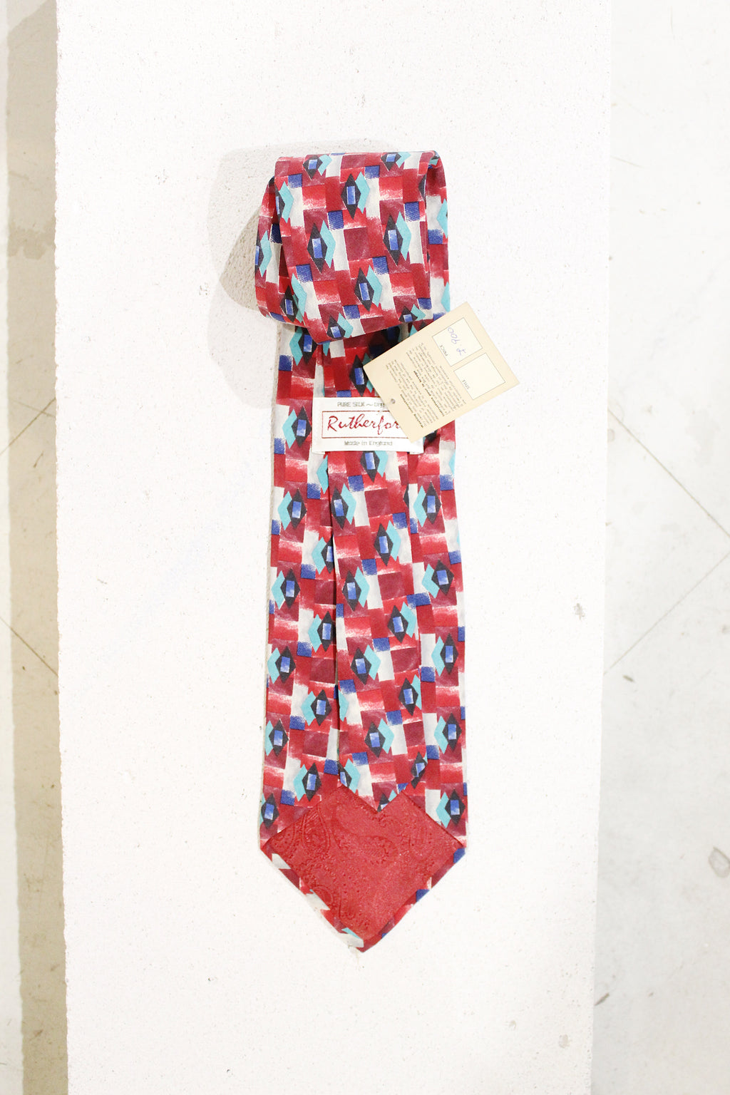 GEOMETRIC SILK TIE