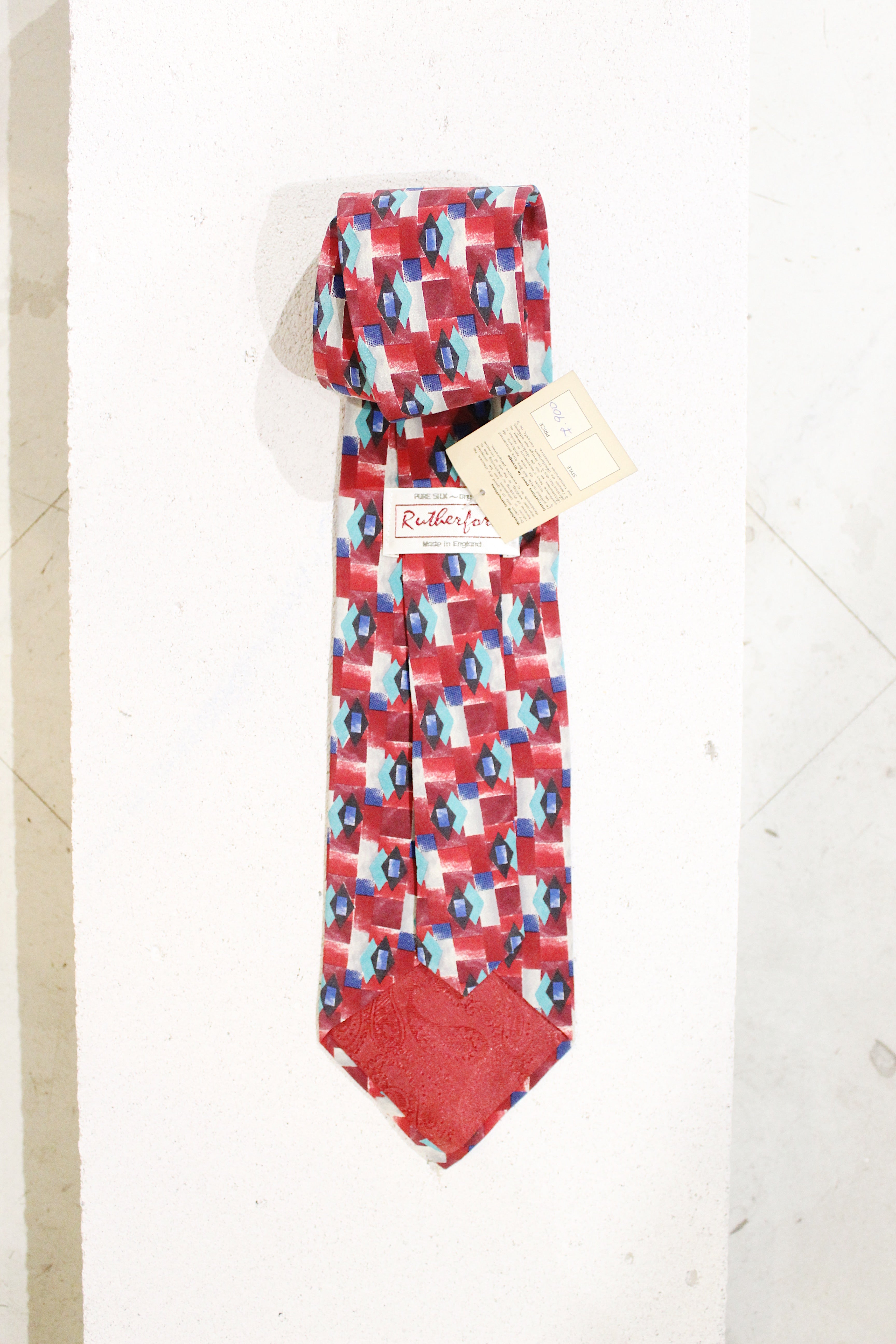 GEOMETRIC SILK TIE