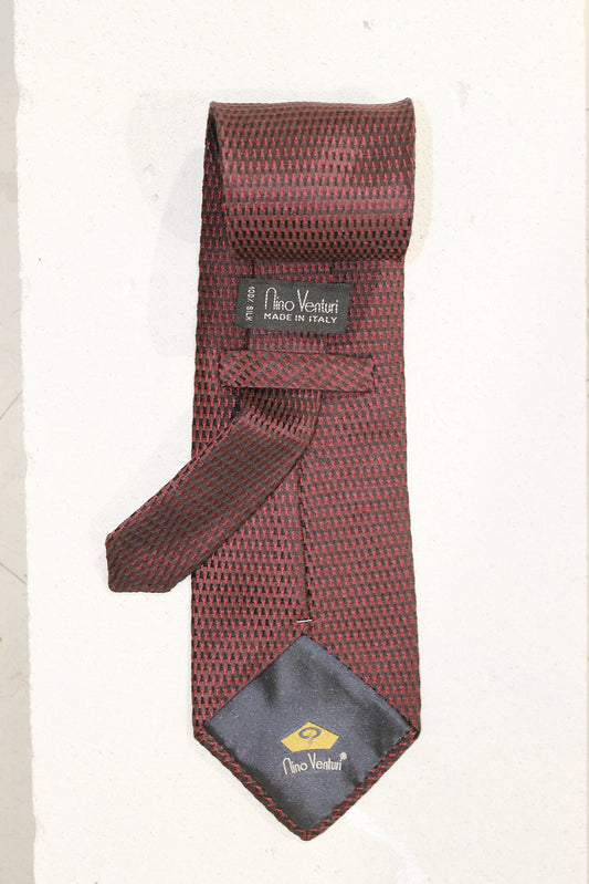 GEOMETRIC SILK TIE
