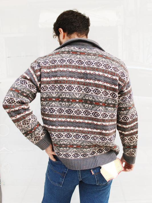 GRAPHIC HALF ZIP SWEATER