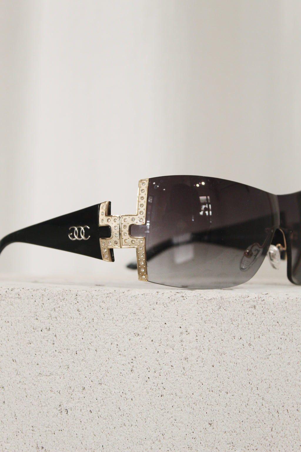 2000's Mask Frame Sunglasses