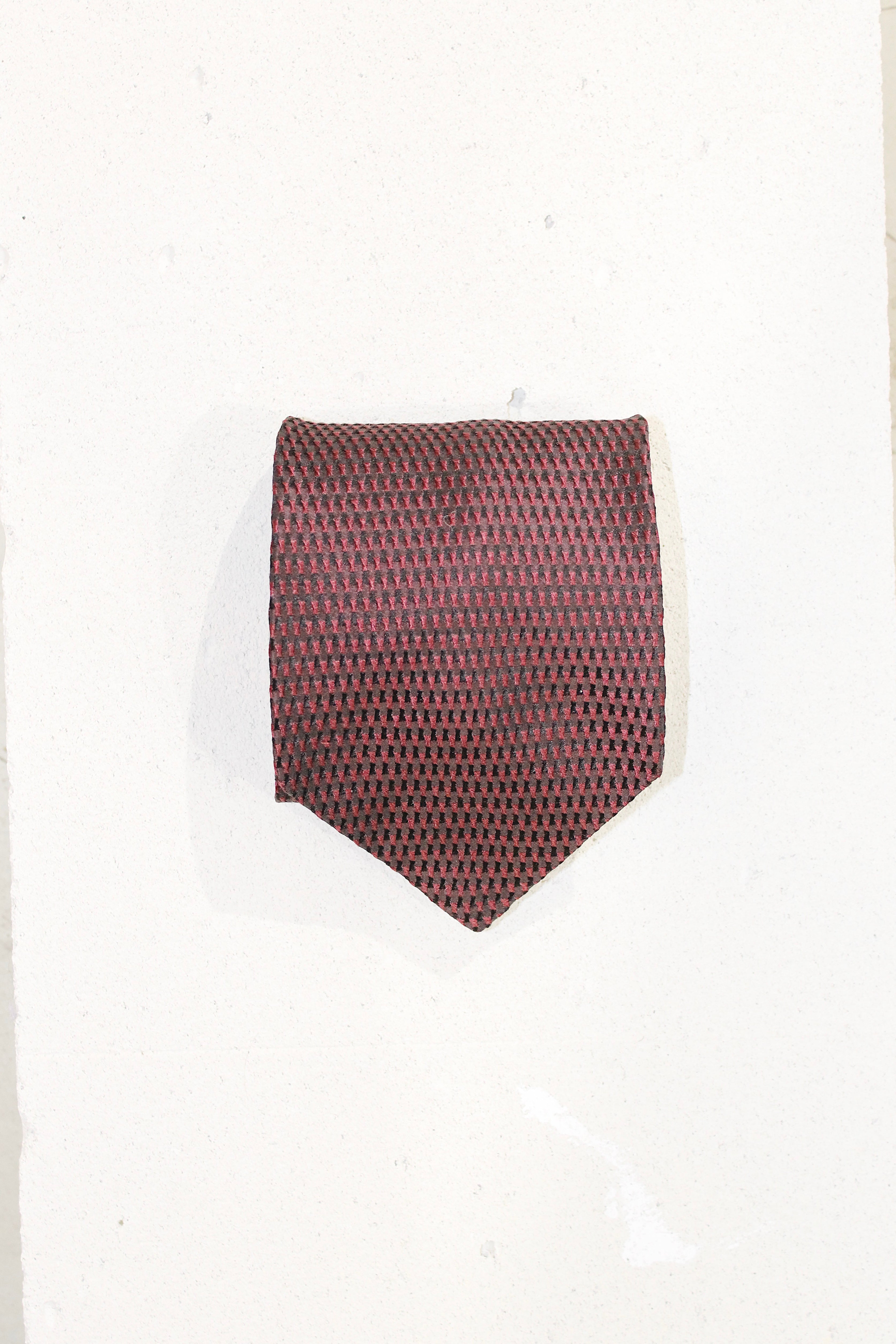 GEOMETRIC SILK TIE