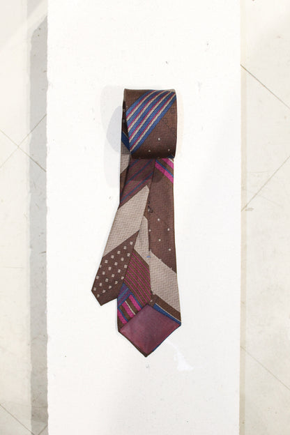 GEOMETRIC SILK TIE