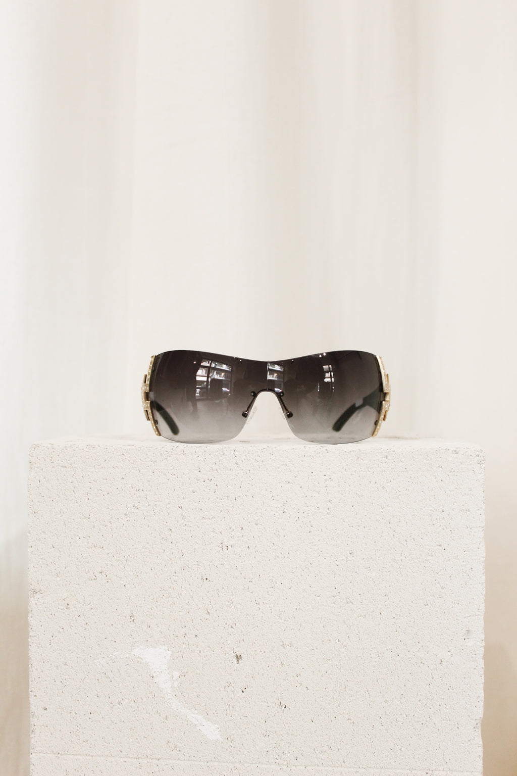 2000's Mask Frame Sunglasses