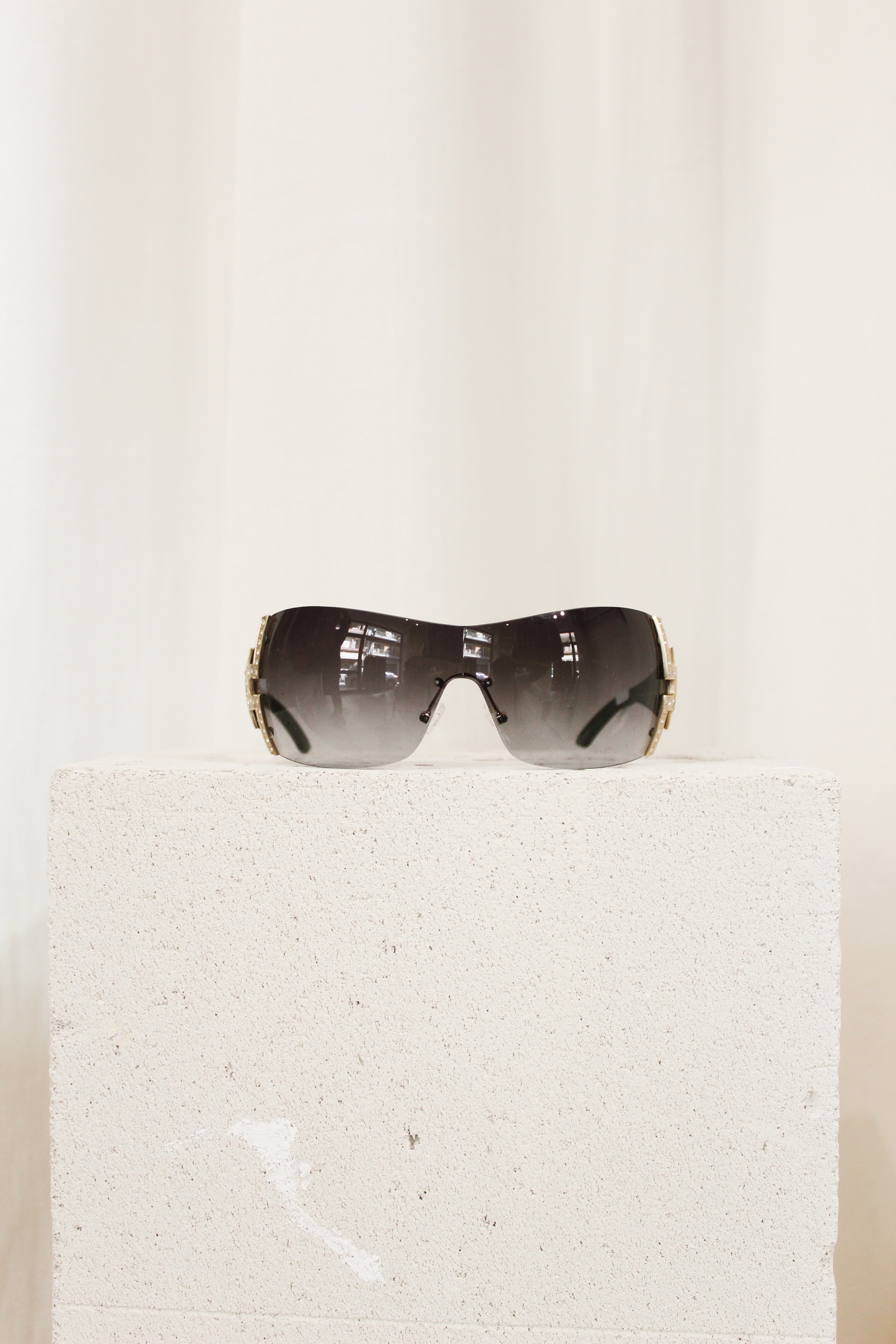 2000's Mask Frame Sunglasses