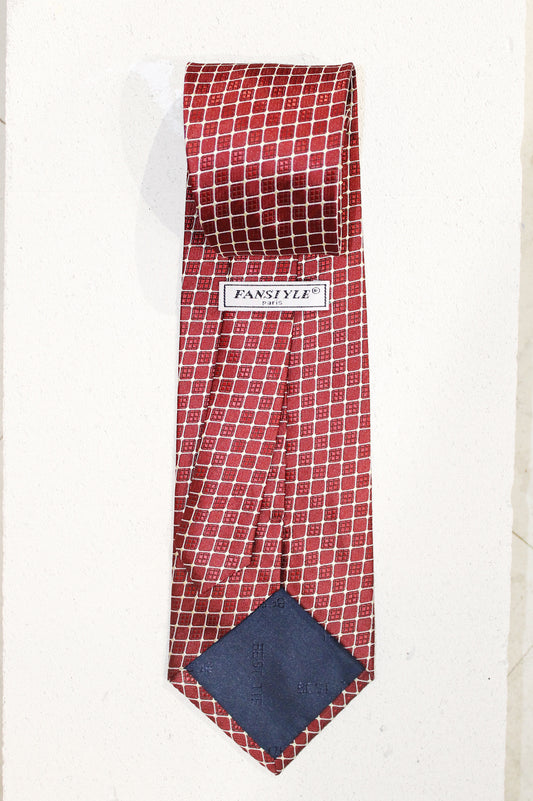 GEOMETRIC SILK TIE