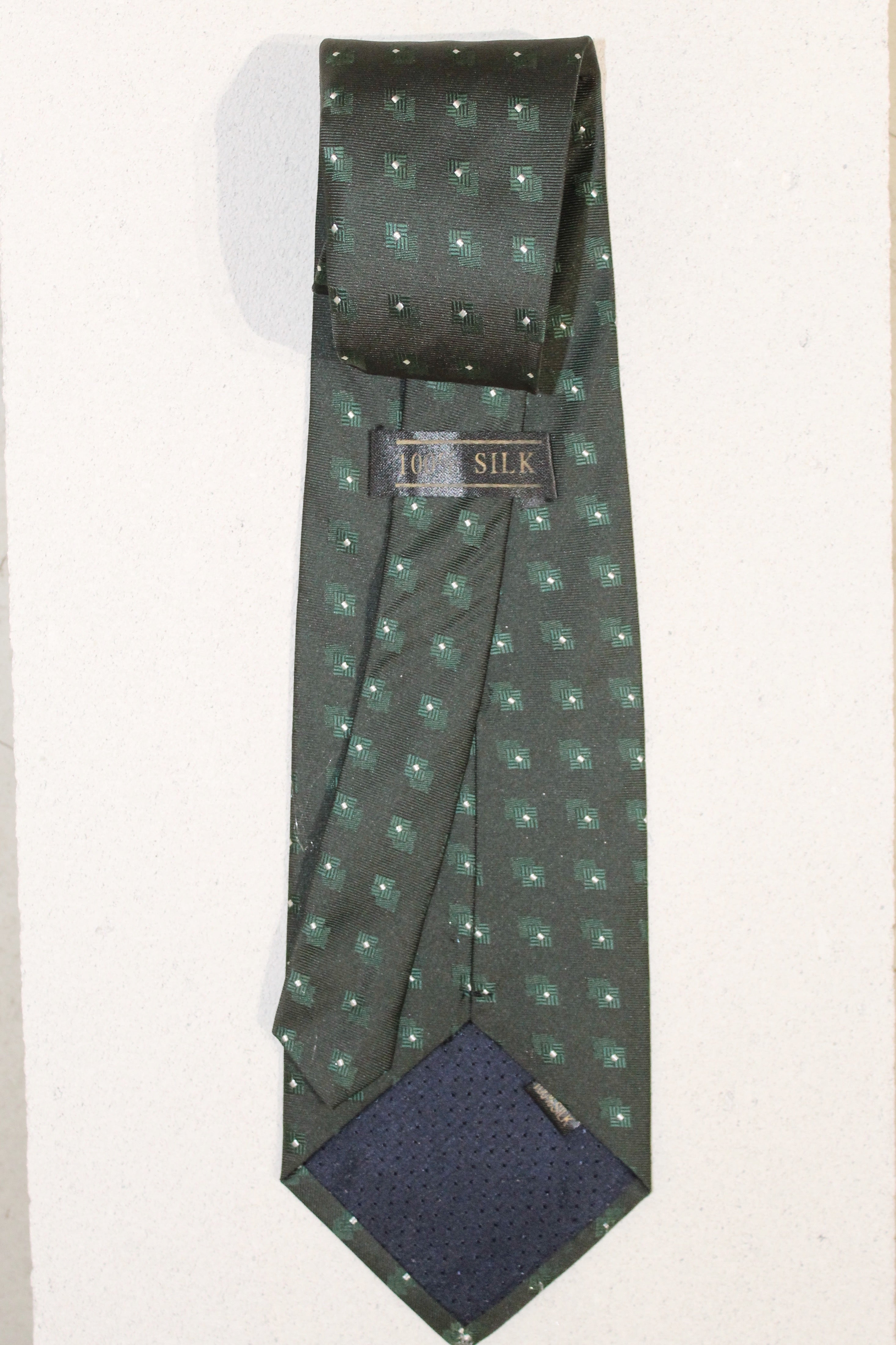 GEOMETRIC SILK TIE
