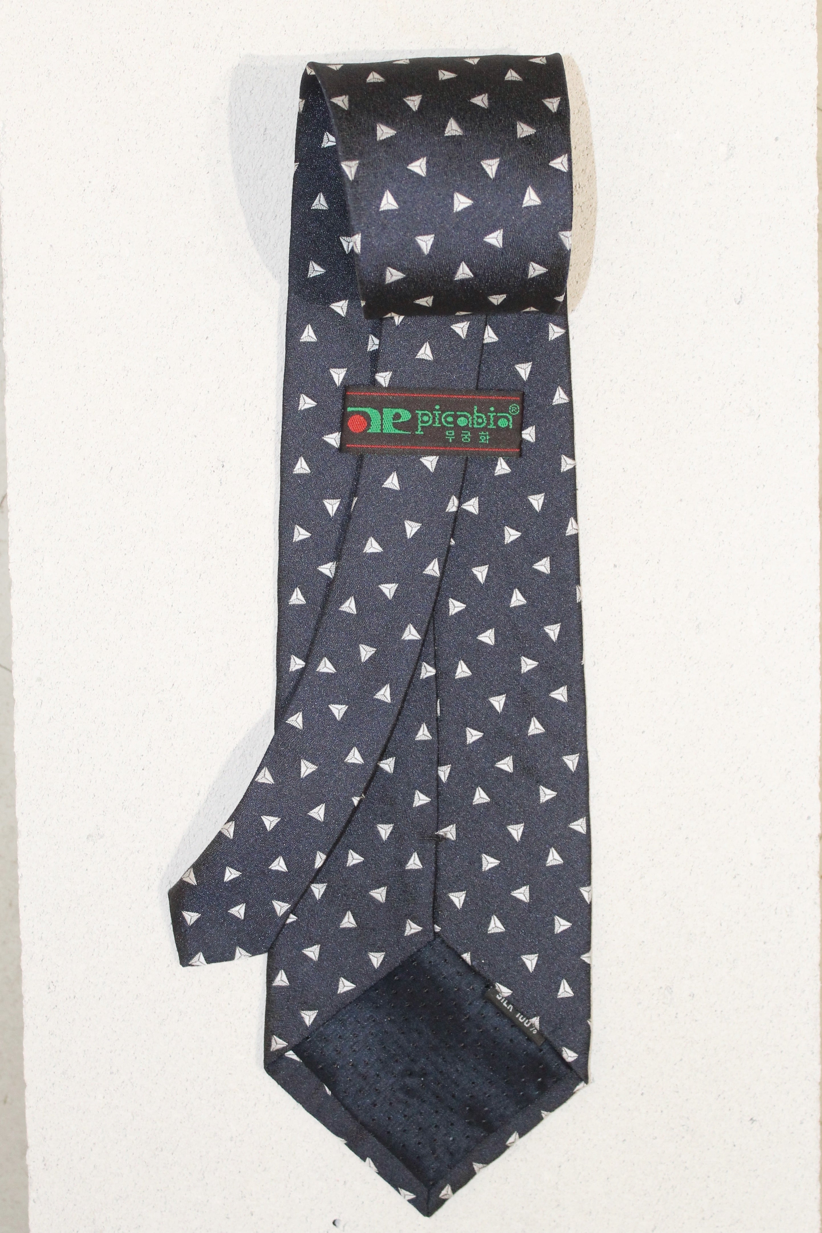 GEOMETRIC SILK TIE