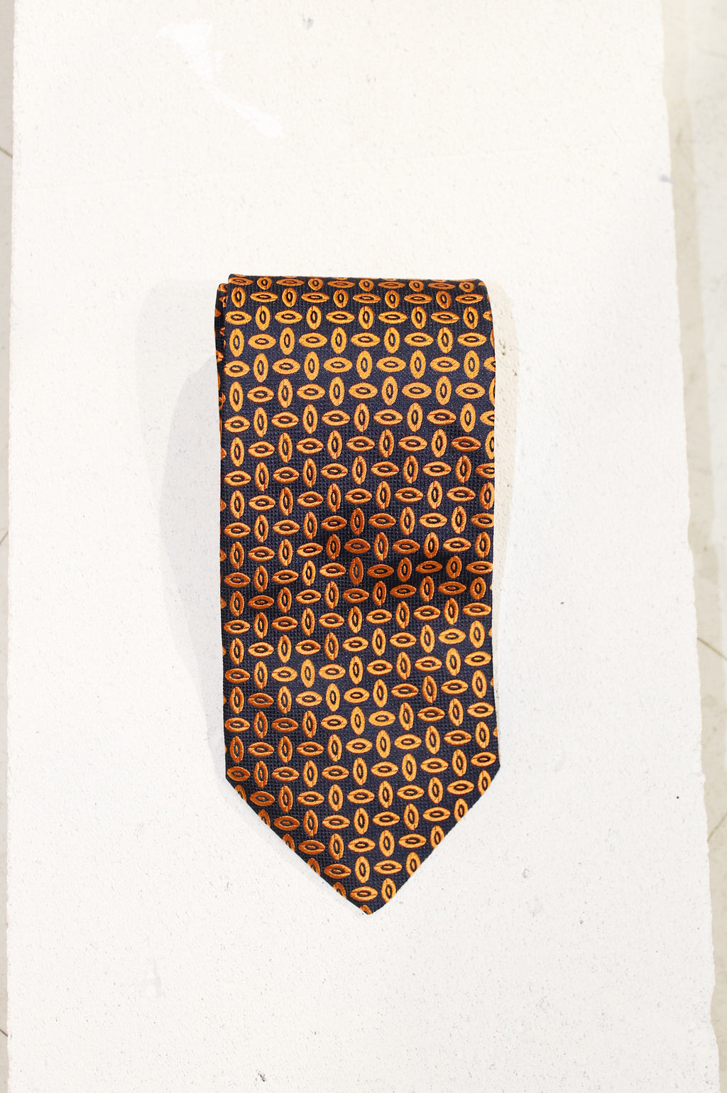 GEOMETRIC SILK TIE