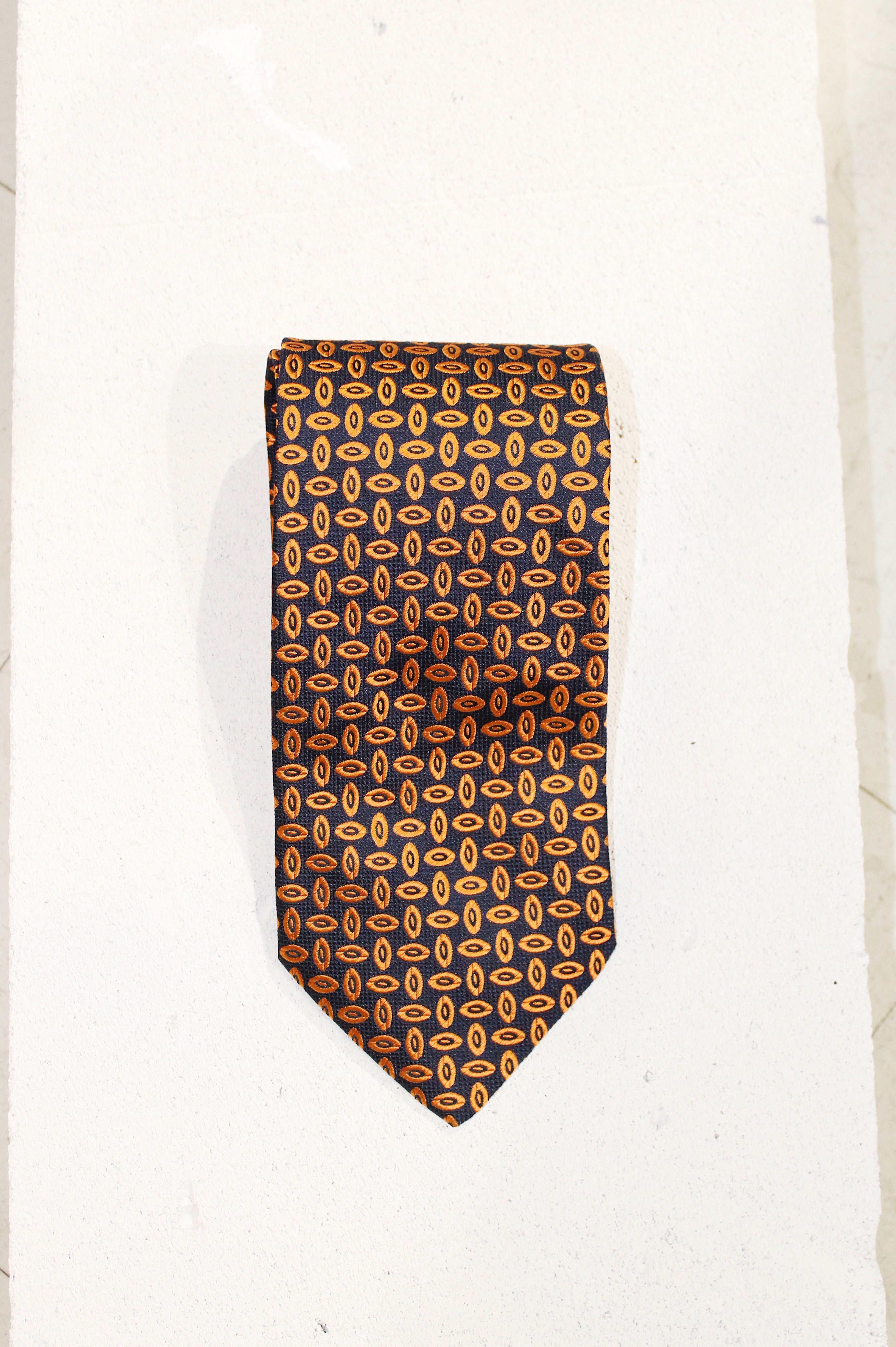 GEOMETRIC SILK TIE
