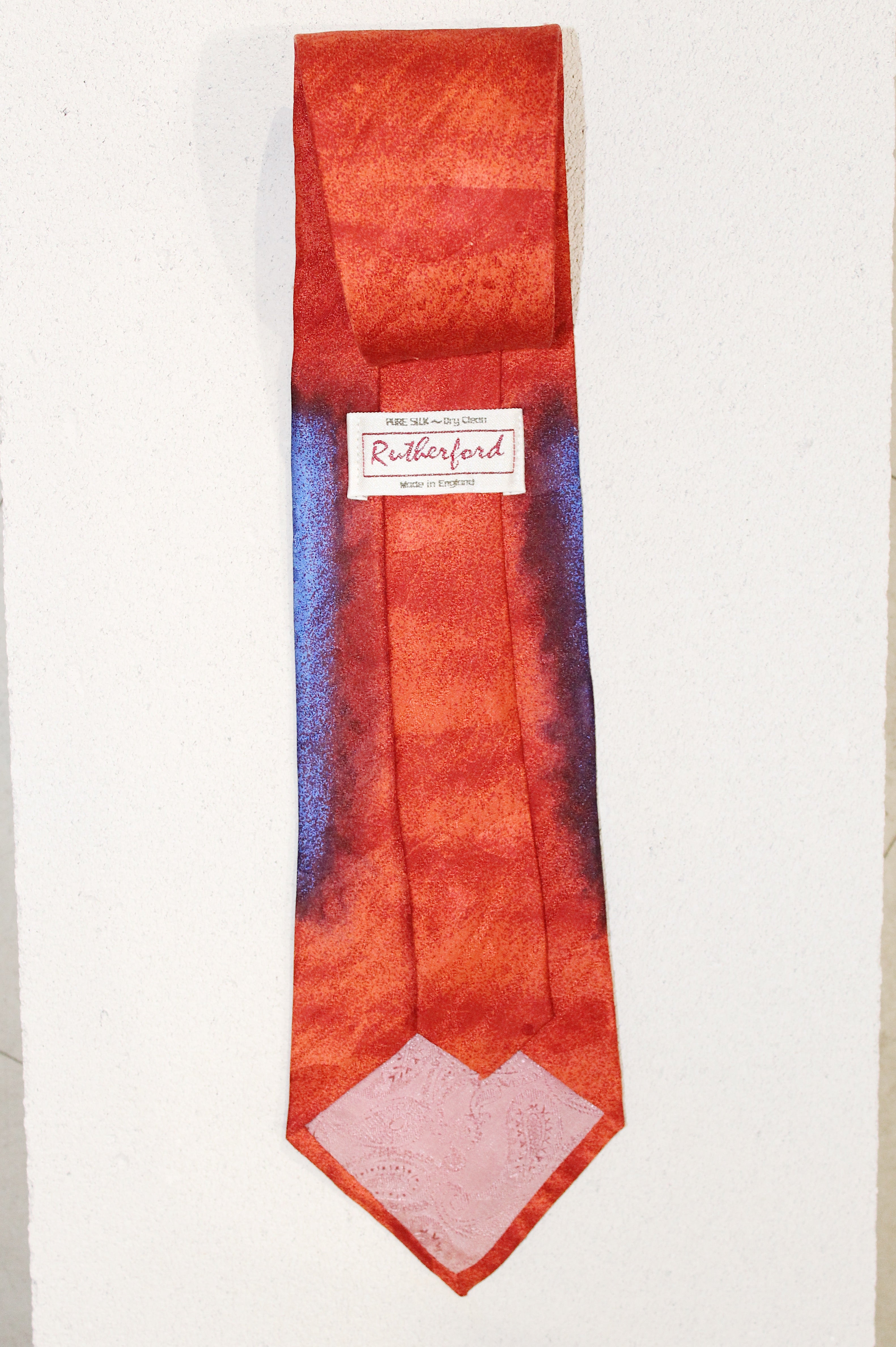 GEOMETRIC SILK TIE