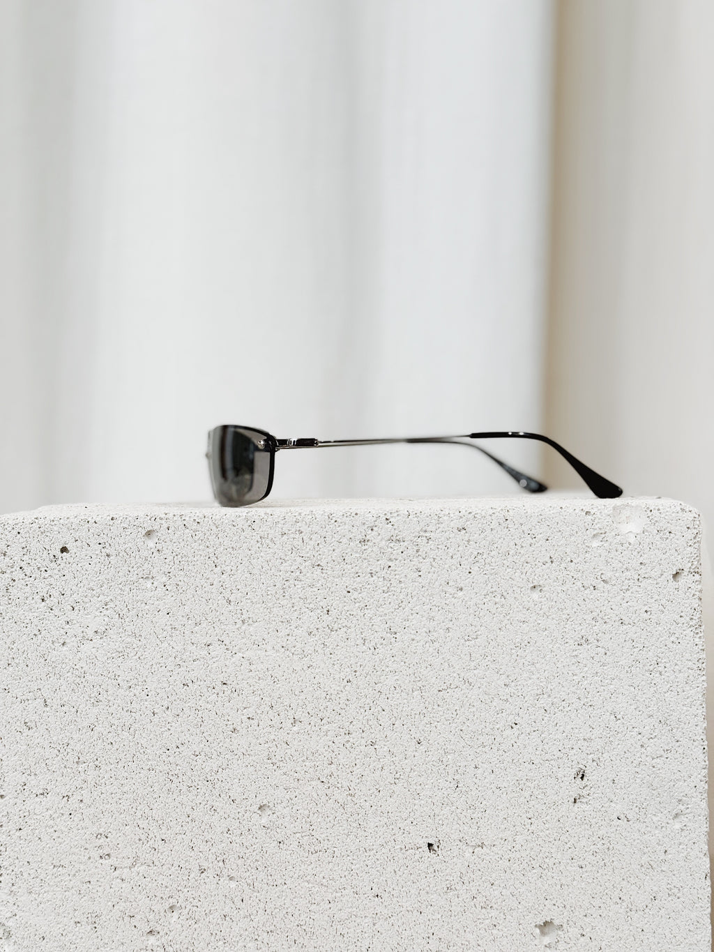 Oval Retro Sunglasses