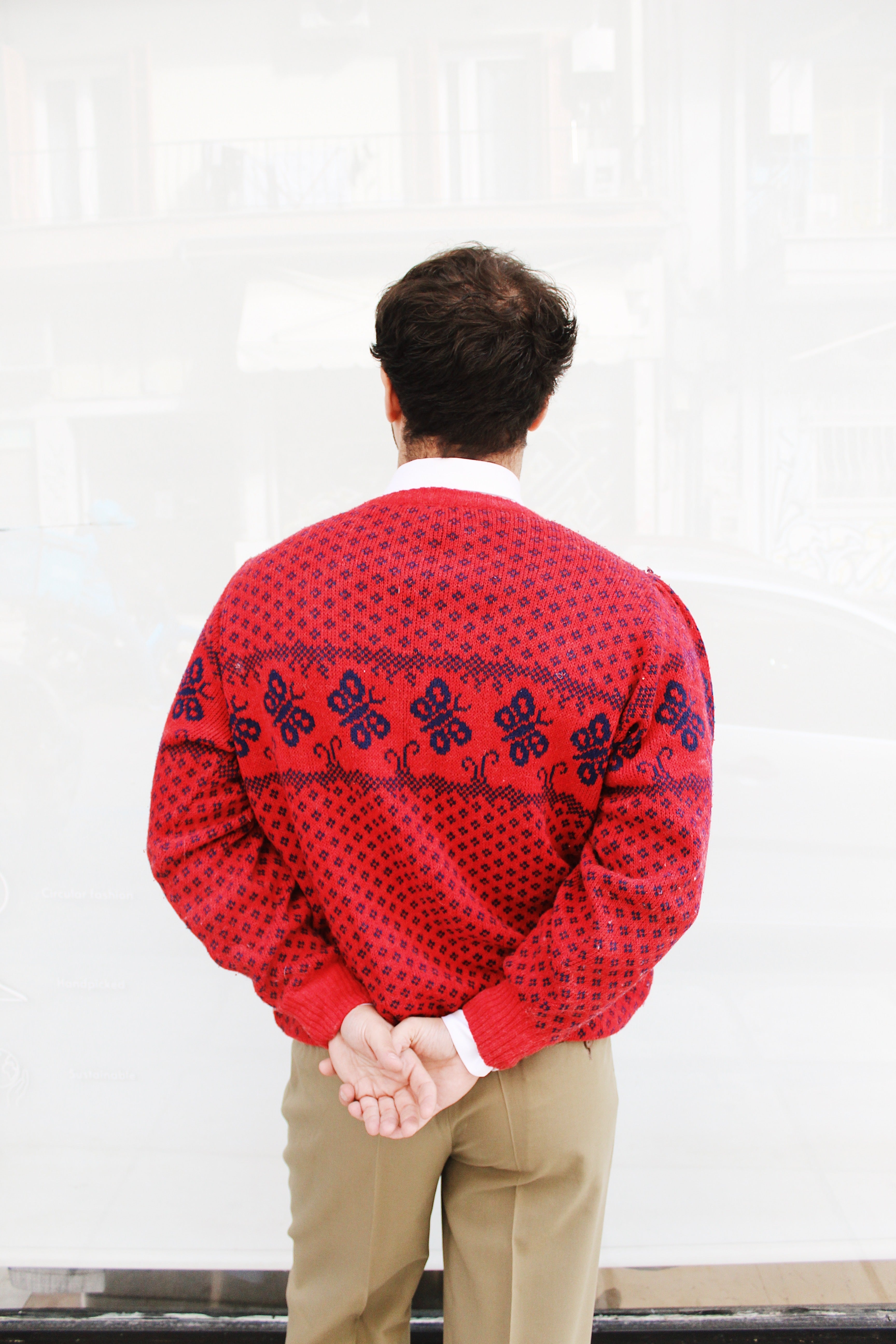 GRAPHIC SWEATER