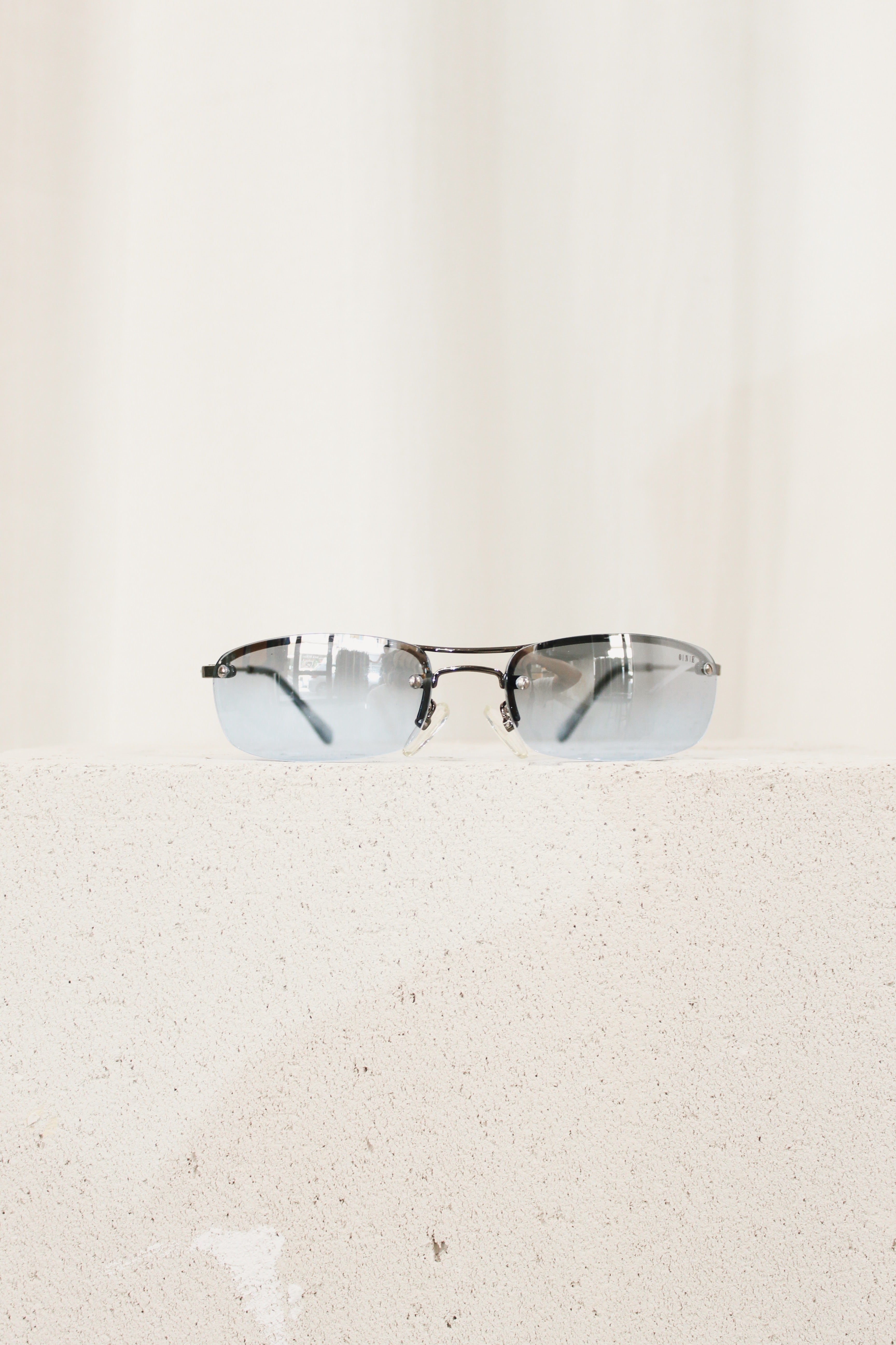1990's Oval Blue Sunnies