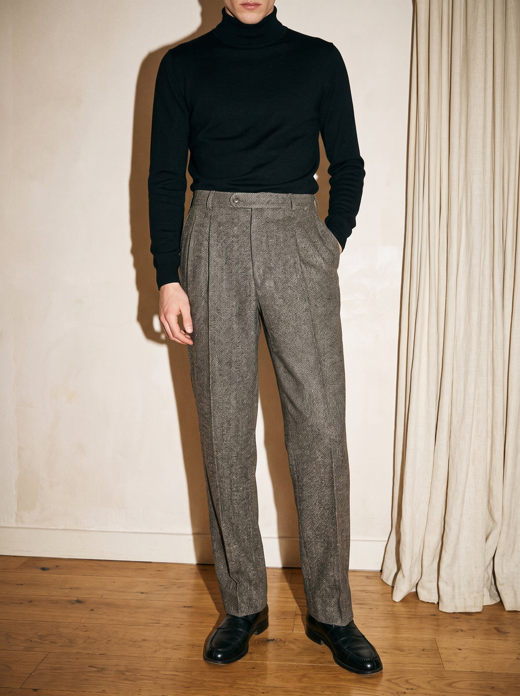 Taupe Tweed Wave